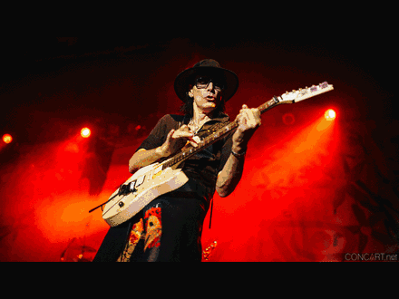 eric clapton,jimmy page,eddie van halen,yngwie malmsteen,slash