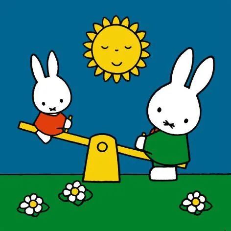 因此米菲家族有很多只可爱的兔子,尽管他们长得非常像,但是也可以通过